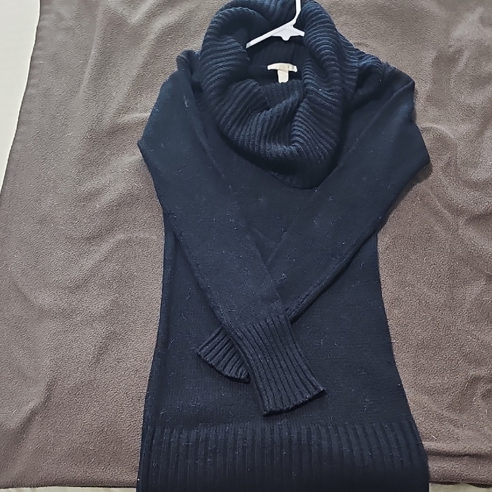 Elegant Navy Women's Turtleneck Sweater